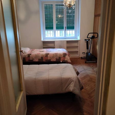 Casa - House Xavier Una Casa Famigliare , Dame Entra Solo Chi A Un Bel Cuore , Non'E Il L'Intero Alloggio Solo Stanze E Bagno Apartman Torino Kültér fotó