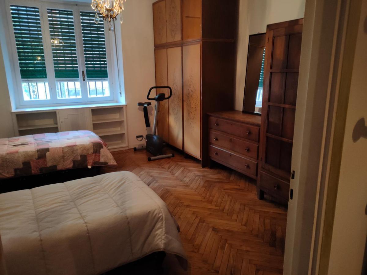 Casa - House Xavier Una Casa Famigliare , Dame Entra Solo Chi A Un Bel Cuore , Non'E Il L'Intero Alloggio Solo Stanze E Bagno Apartman Torino Kültér fotó